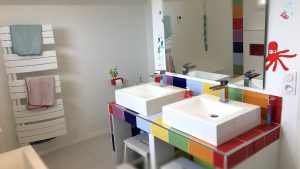 La Bonne Maison - Salle de bain colorée enfants